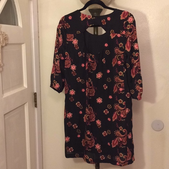 Gorgeous NWT ECI Black Floral Embroidered Dress - Picture 2 of 4